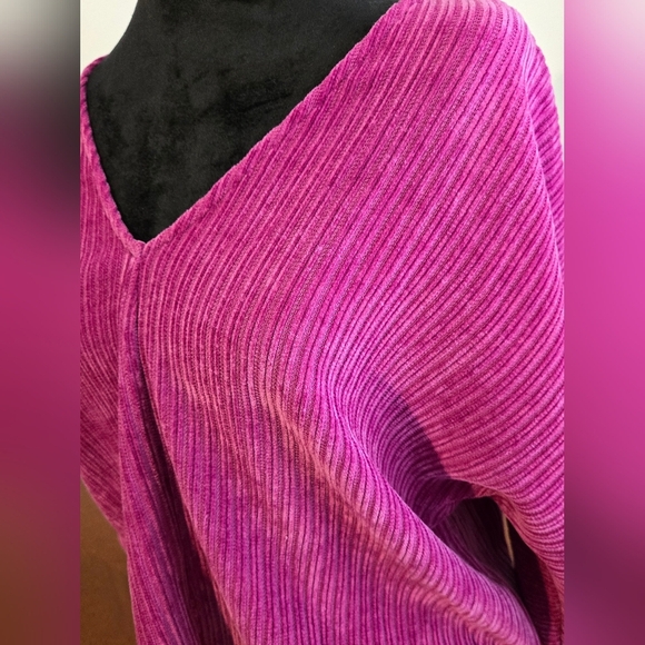 🆕️ GLAM Brand Size Small OLIVIA Overized Bell Sleeve Ribbed Shirt in Fuschia - Picture 1 of 9